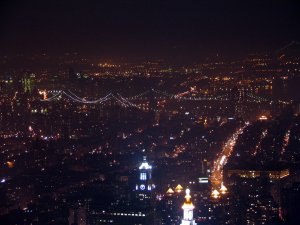 Empire state building at night 13.jpg